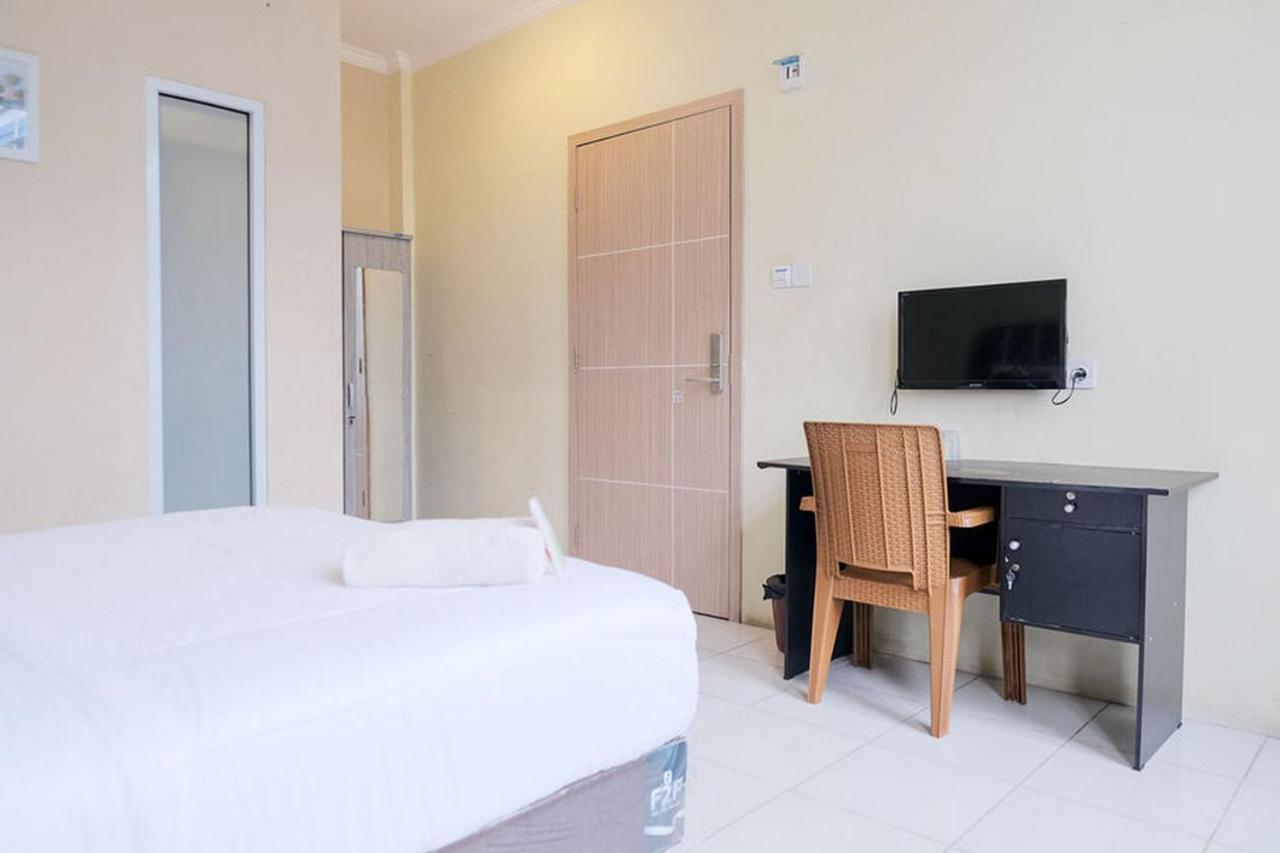 Urbanview Hotel Ta Ke Jelutung Puncak Jambi Bagian luar foto